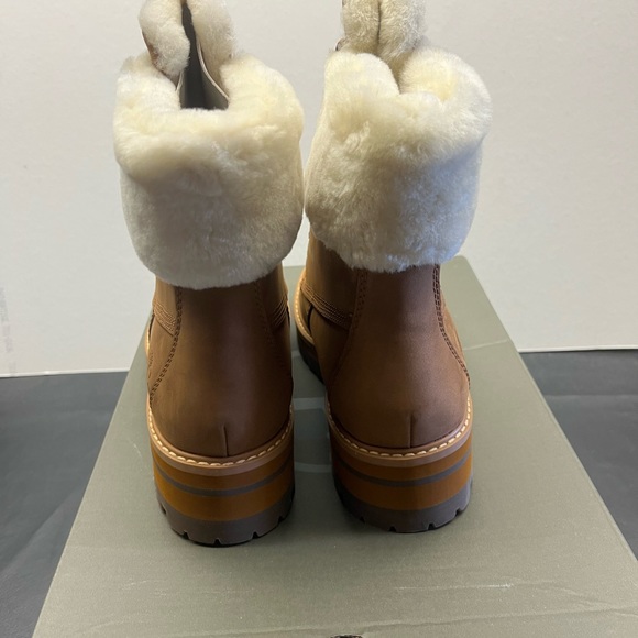 Timberland - Size: 6.5 - Brand new in box - Picture 4 of 7